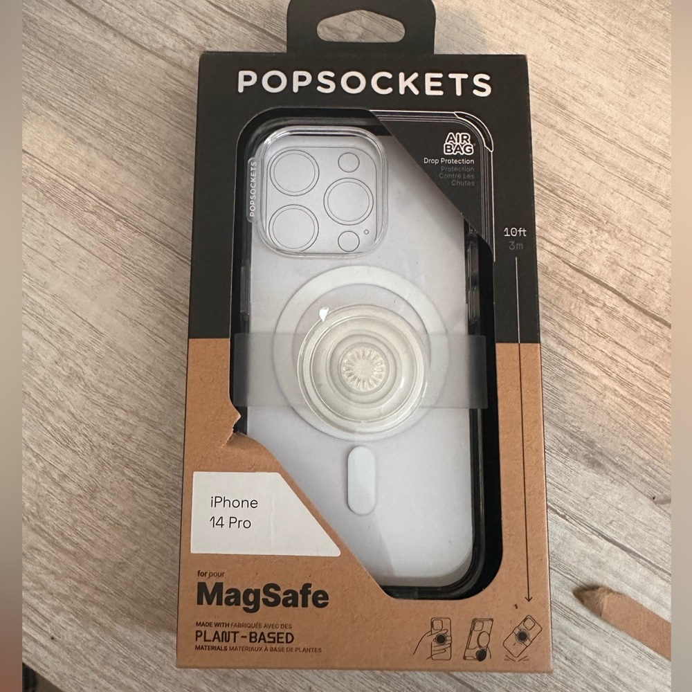 iPhone 14 Pro popsocket case.